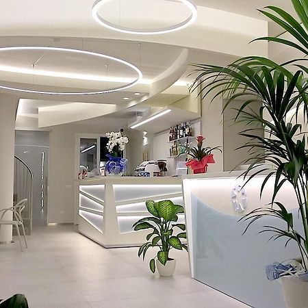 Hermes Hotel ซานวิโต โลคาโป ภายนอก รูปภาพ