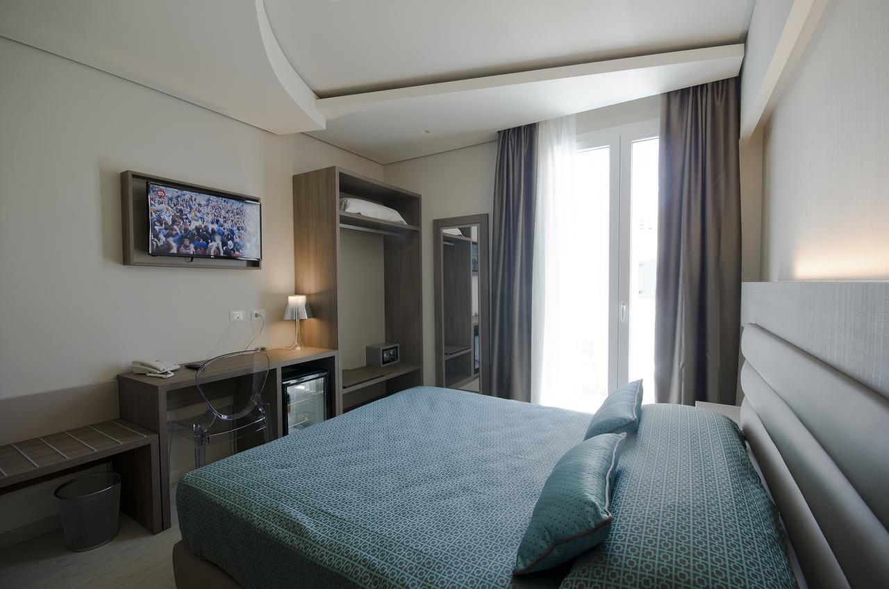 Hermes Hotel ซานวิโต โลคาโป ภายนอก รูปภาพ